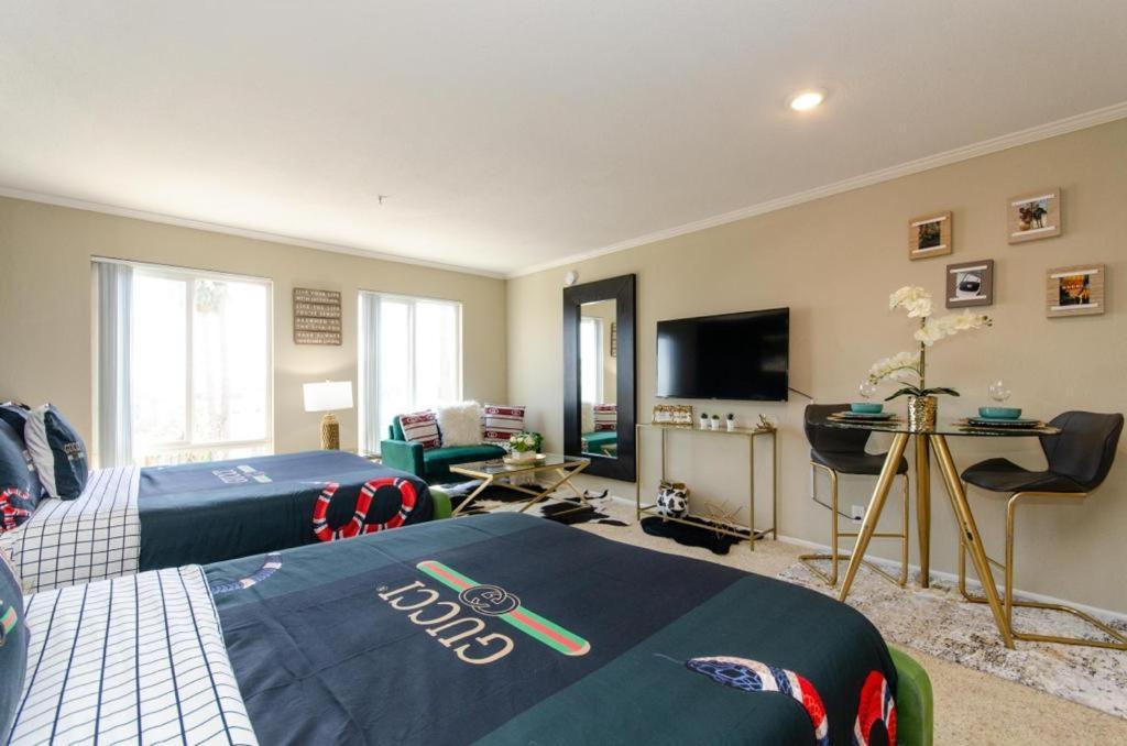 Gucci Mickey And Maxico Lofts Free Parking And Wifi Apartment Los Angeles Exterior foto